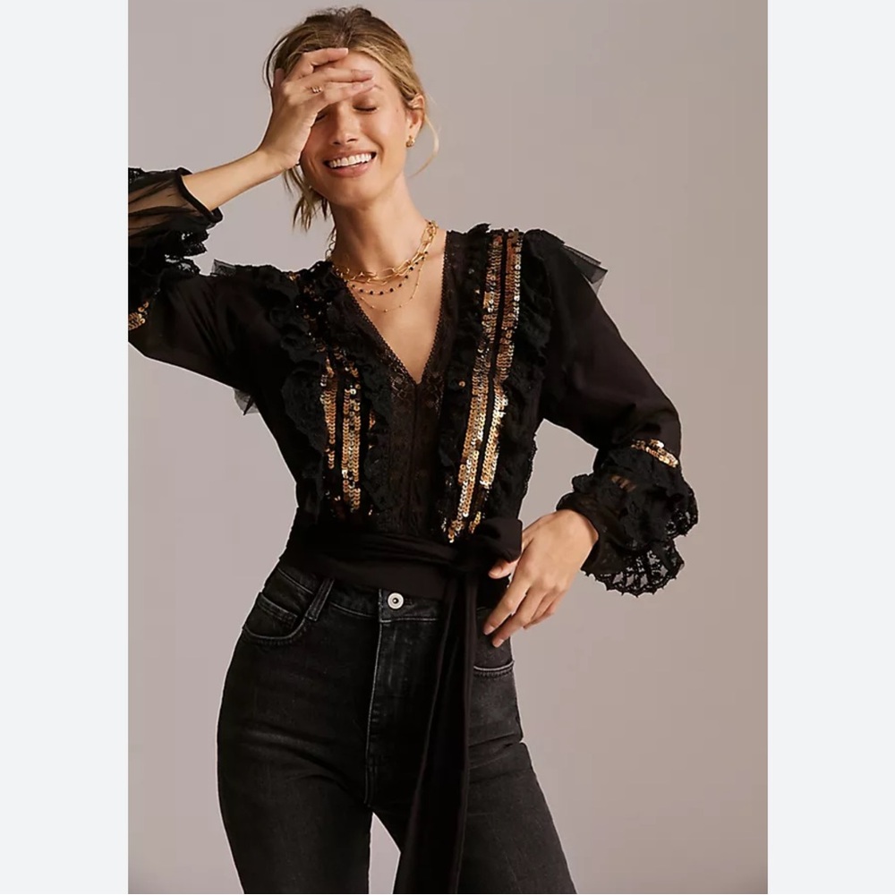 Anthropologie Let Me Be Sequined Top Size Small Black & Gold